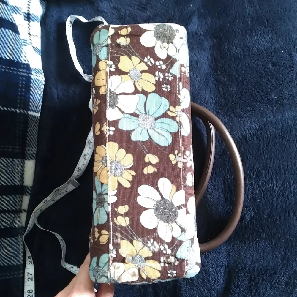 Purse - Picture 2 of 8